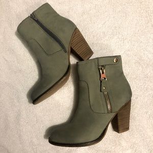 Aldo Block Heel Booties Size 7